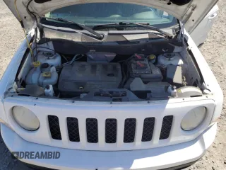 2013 Jeep Patriot Sport z VIN 1C4NJPBB7DD250683, wystawiony jako Copart lot #50520995 z przebiegiem 136 306 mil mil oraz Szkoda całkowita • Salvage title. Historia ofert i sprzedaży dostępna na DreamBid. Obrazek 12.