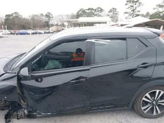 2018 Nissan Kicks SV with VIN 3N1CP5CU6JL540903, listed as a IAAI auction lot 41574975 with 84,793 mi miles. Bid and sale history available at carsss.com. Image 14.