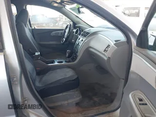 2012 Chevrolet Traverse LS z VIN 1GNKREED4CJ360370, wystawiony jako IAAI lot #42398695 z przebiegiem 194 875 mil mil oraz . Historia ofert i sprzedaży dostępna na DreamBid. Obrazek 5.