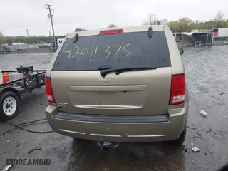 2006 Jeep Grand Cherokee Laredo with VIN 1J4GS48K16C270832, listed as a IAAI auction lot 42011375 with 246,466 mi miles. Bid and sale history available at carsss.com. Image 16.