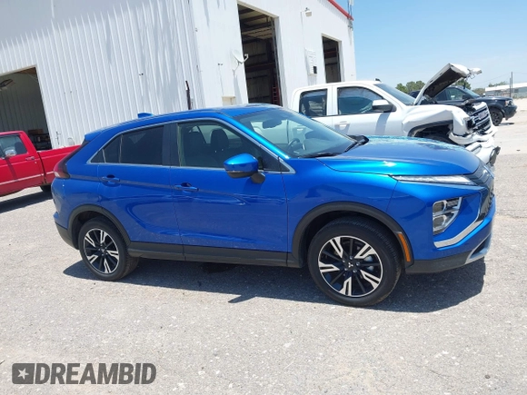 2025 Mitsubishi Eclipse Cross SE with VIN JA4ATWAA5SZ008772, listed as a IAAI auction lot 42677253 with 13,042 mi miles and . Bid and sale history available at DreamBid. Image 13.