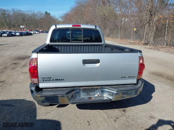 2008 Toyota Tacoma with VIN 5TEUU42N48Z490850, listed as a IAAI auction lot 42036082 with 167,115 mi miles. Bid and sale history available at carsss.com. Image 16.