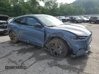 2024 Ford Mustang Mach-E Select with VIN 3FMTK1R42RMA21117, listed as a Copart auction lot 60095535 with 5,105 mi miles and Salvage title. Bid and sale history available at DreamBid. Image 4.