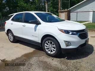2020 Chevrolet Equinox LS z VIN 3GNAXSEVXLS602800, wystawiony jako IAAI lot #42268052 z przebiegiem 96 159 mil mil oraz . Historia ofert i sprzedaży dostępna na DreamBid. Obrazek 1.