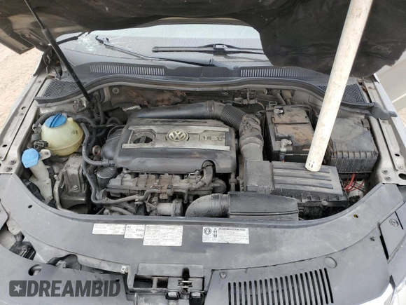 2013 Volkswagen CC Sport with VIN WVWBN7AN0DE524433, listed as a Copart auction lot 71831494 with 135,214 mi miles and Clean Title. Bid and sale history available at carsss.com. Image 12.