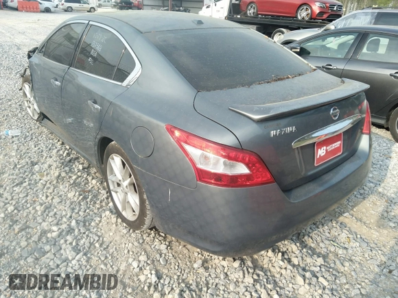 2009 Nissan Maxima SV z VIN 1N4AA51E69C848247, wystawiony jako IAAI lot #41887615 z przebiegiem 167 982 mil mil oraz . Historia ofert i sprzedaży dostępna na DreamBid. Obrazek 3.