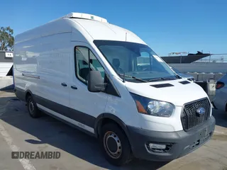 2022 Ford Transit Cargo with VIN 1FTBW3X83NKA36099, listed as a IAAI auction lot 41966836 with 116,881 mi miles and . Bid and sale history available at DreamBid. Image 1.