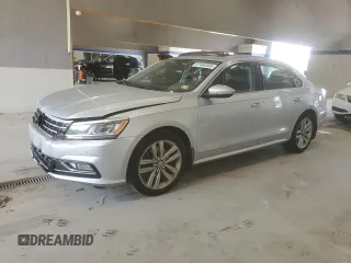 2017 Volkswagen Passat SE with VIN 1VWGT7A34HC080367, listed as a Copart auction lot 61400465 with 158,651 mi miles and Clean title. Bid and sale history available at DreamBid. Image 1.