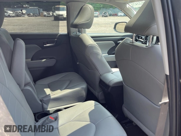 2023 Toyota Highlander L with VIN 5TDKDRAH4PS049134, listed as a Copart auction lot 63428785 with 18,645 mi miles and Salvage title. Bid and sale history available at DreamBid. Image 6.