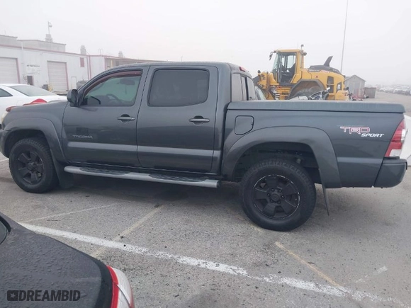 2009 Toyota Tacoma with VIN 5TELU42N39Z610375, listed as a IAAI auction lot 41671324 with 170,320 mi miles. Bid and sale history available at carsss.com. Image 14.