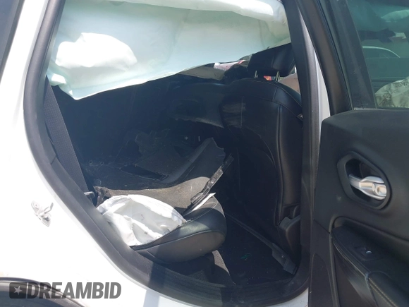 2015 Jeep Cherokee Limited with VIN 1C4PJLDS8FW566065, listed as a IAAI auction lot 42032563 with 181,937 mi miles and . Bid and sale history available at DreamBid. Image 8.