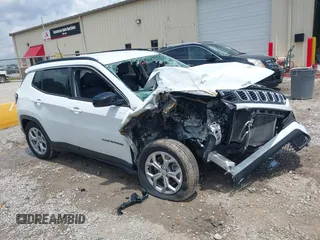 2024 Jeep Compass Latitude with VIN 3C4NJDBN1RT132767, listed as a IAAI auction lot 42497634 with Not provided miles and . Bid and sale history available at DreamBid. Image 1.