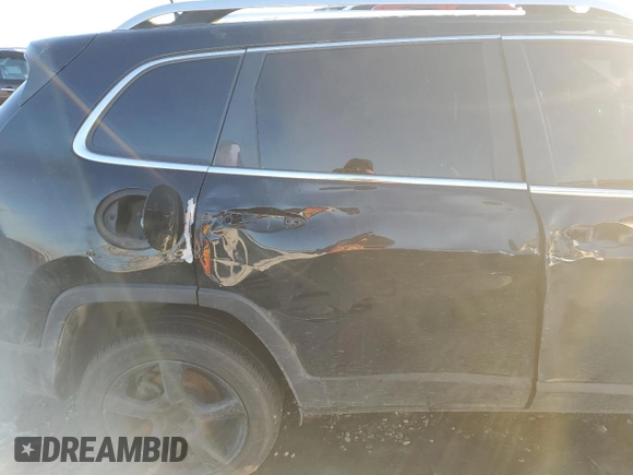 2020 Jeep Cherokee Limited with VIN 1C4PJLDB0LD565001, listed as a Copart auction lot 88209415 with 0 mi miles and Salvage Title. Bid and sale history available at carsss.com. Image 11.