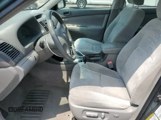 2004 Toyota Camry LE z VIN 4T1BE32K34U294224, wystawiony jako Copart lot #59581595 z przebiegiem 188 034 mil mil oraz Szkoda całkowita • Salvage title. Historia ofert i sprzedaży dostępna na DreamBid. Obrazek 7.