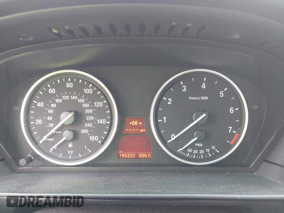 2009 BMW 5 Series 528i with VIN WBANU53529C121927, listed as a IAAI auction lot 42063066 with 195,322 mi miles and . Bid and sale history available at carsss.com. Image 7.