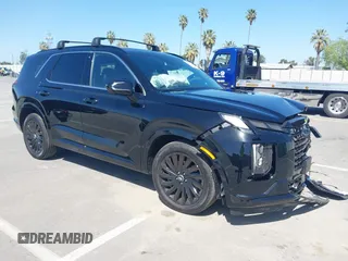 2025 Hyundai Palisade Calligraphy z VIN KM8R7DGE4SU918420, wystawiony jako IAAI lot #42087443 z przebiegiem 813 mil mil oraz . Historia ofert i sprzedaży dostępna na DreamBid. Obrazek 1.