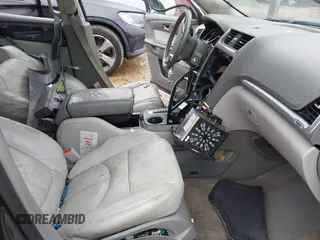 2014 GMC Acadia SLT z VIN 1GKKRRKD1EJ291455, wystawiony jako IAAI lot #41546542 z przebiegiem 161 242 mil mil oraz . Historia ofert i sprzedaży dostępna na DreamBid. Obrazek 5.