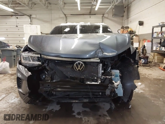 2022 Volkswagen Atlas SE with VIN 1V2LC2CA6NC202401, listed as a IAAI auction lot 41485676 with 31,101 mi miles and . Bid and sale history available at DreamBid. Image 13.