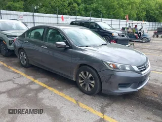 2013 Honda Accord LX z VIN 1HGCR2F30DA002302, wystawiony jako IAAI lot #42376157 z przebiegiem 214 143 mil mil oraz . Historia ofert i sprzedaży dostępna na DreamBid. Obrazek 1.