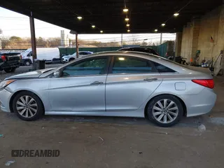 2014 Hyundai Sonata SE with VIN 5NPEC4AC2EH938525, listed as a IAAI auction lot 41117231 with 85,414 mi miles and . Bid and sale history available at DreamBid. Image 15.