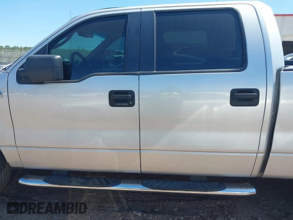2008 Ford F-150 XLT with VIN 1FTPW14V98FA09331, listed as a IAAI auction lot 42001968 with 263,651 mi miles. Bid and sale history available at carsss.com. Image 14.