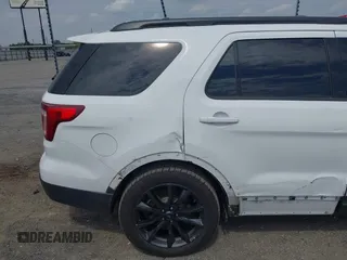 2017 Ford Explorer XLT with VIN 1FM5K8D82HGB60829, listed as a IAAI auction lot 42404369 with 73,258 mi miles and . Bid and sale history available at DreamBid. Image 17.