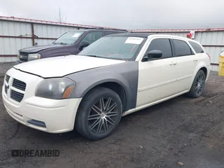 2005 Dodge Magnum z VIN 2D4FV48T35H554768, wystawiony jako IAAI lot #41885869 z przebiegiem 198 196 mil mil oraz . Historia ofert i sprzedaży dostępna na DreamBid. Obrazek 2.
