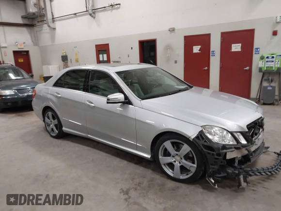 2011 Mercedes-Benz E-Class E 350 Luxury with VIN WDDHF5GB6BA356879, listed as a IAAI auction lot 42054931 with 94,285 mi miles. Bid and sale history available at carsss.com. Image 1.