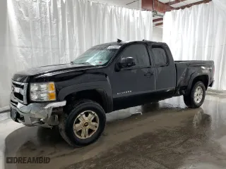 2011 Chevrolet Silverado 1500 LS with VIN 1GCRKREAXBZ328869, listed as a Copart auction lot 52325325 with 225,381 mi miles and Salvage Title. Bid and sale history available at carsss.com. Image 1.