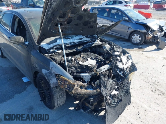 2014 Ford Fusion SE with VIN 3FA6P0HDXER103016, listed as a IAAI auction lot 41577769 with 1 mi miles. Bid and sale history available at carsss.com. Image 6.