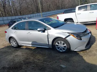 2021 Toyota Corolla LE with VIN 5YFEPMAE2MP187465, listed as a IAAI auction lot 41482849 with 98,817 mi miles. Bid and sale history available at carsss.com. Image 13.
