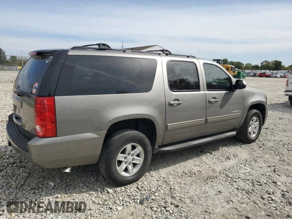 2012 GMC Yukon XL SLE with VIN 1GKS1HE09CR220884, listed as a Copart auction lot 74550624 with 181,006 mi miles and Clean Title. Bid and sale history available at carsss.com. Image 3.
