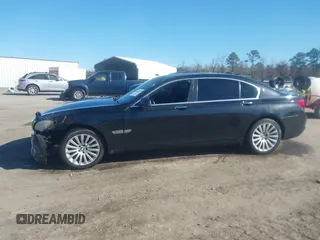 2011 BMW 7 Series 750Li xDrive with VIN WBAKC8C53BC433865, listed as a IAAI auction lot 41823357 with 122,476 mi miles. Bid and sale history available at carsss.com. Image 14.
