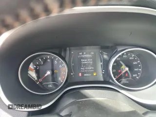2020 Jeep Compass Altitude z VIN 3C4NJCBB9LT243039, wystawiony jako Copart lot #51599495 z przebiegiem 48 063 mil mil oraz Nie do naprawy. Historia ofert i sprzedaży dostępna na DreamBid. Obrazek 9.