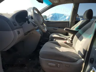 2010 Toyota Sienna CE with VIN 5TDKK4CC2AS332391, listed as a Copart auction lot 46881495 with 319,920 mi miles and Salvage Title. Bid and sale history available at DreamBid. Image 7.