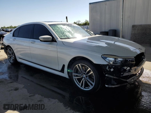 2018 BMW 7 Series 740e xDrive iPerformance with VIN WBA7J2C55JG938256, listed as a Copart auction lot 52910044 with 53,378 mi miles. Bid and sale history available at carsss.com. Image 4.