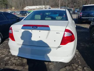 2012 Ford Fusion SEL with VIN 3FAHP0JAXCR305697, listed as a IAAI auction lot 41620691 with 264,270 mi miles. Bid and sale history available at carsss.com. Image 16.