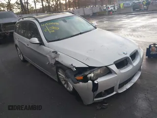 2006 BMW 3 Series 325xi z VIN WBAVT13566AV98332, wystawiony jako IAAI lot #41522098 z przebiegiem 128 451 mil mil oraz . Historia ofert i sprzedaży dostępna na DreamBid. Obrazek 1.