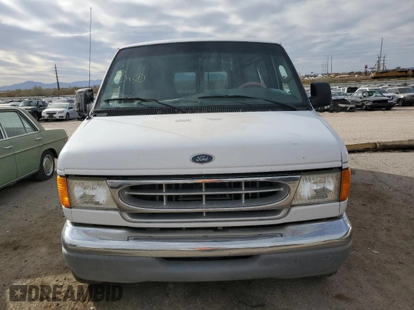2006 Ford Econoline Passenger XL with VIN 1FBSS31L06DB13059, listed as a Copart auction lot 44926645 with 298,894 mi miles and Salvage Title. Bid and sale history available at carsss.com. Image 5.