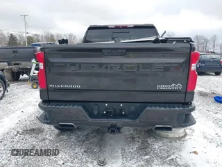 2019 Chevrolet Silverado 1500 High Country with VIN 1GCUYHEL1KZ204249, listed as a IAAI auction lot 41718868 with 36,237 mi miles. Bid and sale history available at carsss.com. Image 17.