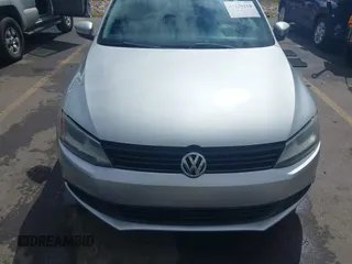2011 Volkswagen Jetta SE z VIN 3VWDZ7AJ7BM340220, wystawiony jako IAAI lot #42136168 z przebiegiem 147 864 mil mil oraz . Historia ofert i sprzedaży dostępna na DreamBid. Obrazek 13.