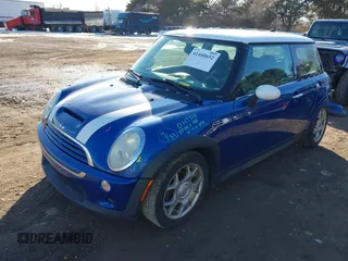 2005 MINI Hardtop S z VIN WMWRE33465TD95588, wystawiony jako IAAI lot #41440652 z przebiegiem 121 363 mil mil oraz . Historia ofert i sprzedaży dostępna na DreamBid. Obrazek 2.