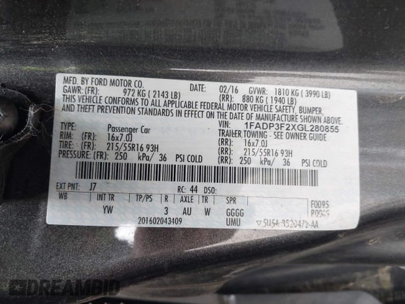 2016 Ford Focus SE with VIN 1FADP3F2XGL280855, listed as a IAAI auction lot 40380378 with 173,877 mi miles and . Bid and sale history available at carsss.com. Image 9.