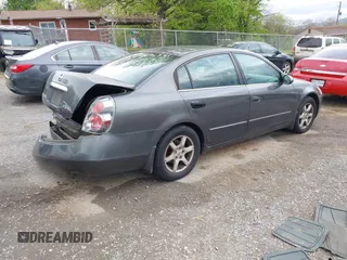 2005 Nissan Altima SL z VIN 1N4AL11D45N424154, wystawiony jako IAAI lot #42037793 z przebiegiem 117 461 mil mil oraz . Historia ofert i sprzedaży dostępna na DreamBid. Obrazek 4.