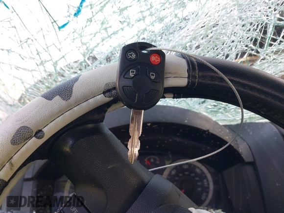 2012 Ford Escape XLT z VIN 1FMCU9DG0CKA83804, wystawiony jako IAAI lot #42099423 z przebiegiem Nie podano mil oraz . Historia ofert i sprzedaży dostępna na DreamBid. Obrazek 11.