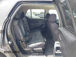 2019 Chevrolet Traverse LS z VIN 1GNERFKWXKJ301749, wystawiony jako IAAI lot #42017638 z przebiegiem 98 408 mil mil oraz . Historia ofert i sprzedaży dostępna na DreamBid. Obrazek 8.