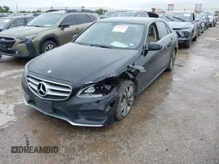 2014 Mercedes-Benz E 350 Sport z VIN WDDHF5KBXEA974847, wystawiony jako IAAI lot #41895287 z przebiegiem 152 703 mil mil oraz . Historia ofert i sprzedaży dostępna na DreamBid. Obrazek 17.