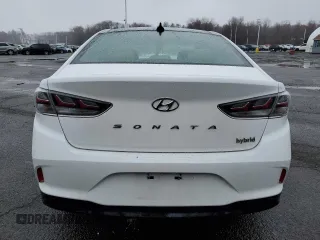 2018 Hyundai Sonata Hybrid Limited with VIN KMHE34L39JA087253, listed as a Copart auction lot 51690735 with 109,720 mi miles and Salvage Title. Bid and sale history available at carsss.com. Image 6.