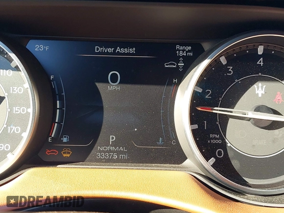 2021 Maserati Levante GranLusso with VIN ZN661XUL8MX357510, listed as a IAAI auction lot 41237857 with 33,375 mi miles. Bid and sale history available at carsss.com. Image 7.