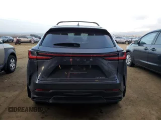 2024 Lexus NX 250 z VIN 2T2ADCAZ8RC008577, wystawiony jako Copart lot #85818244 z przebiegiem 49 324 mil mil oraz Szkoda całkowita • Salvage title. Historia ofert i sprzedaży dostępna na DreamBid. Obrazek 6.